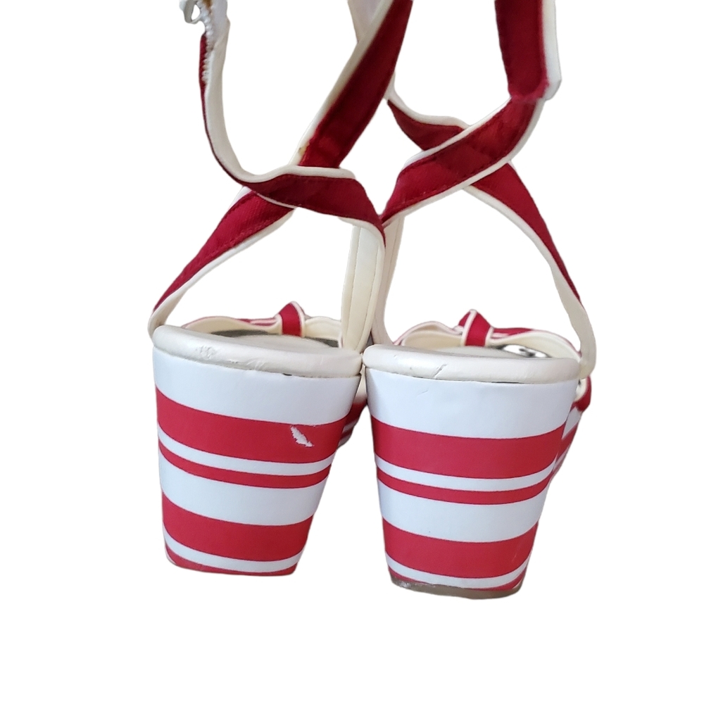 American Eagle Strapy Wedge Sandals Sz 10 Red & Wht NWOT - Picture 7 of 11